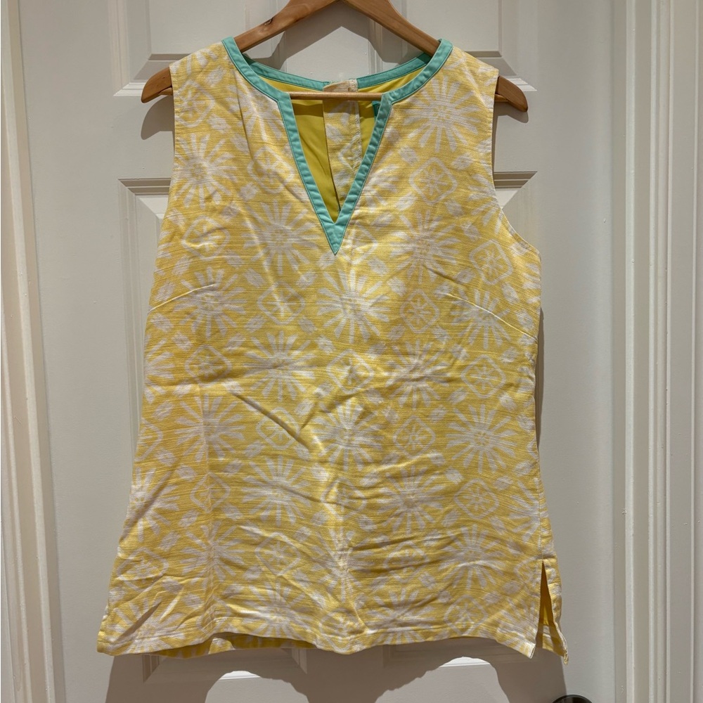 Sail to Sable Yellow and White Sleeveless Top